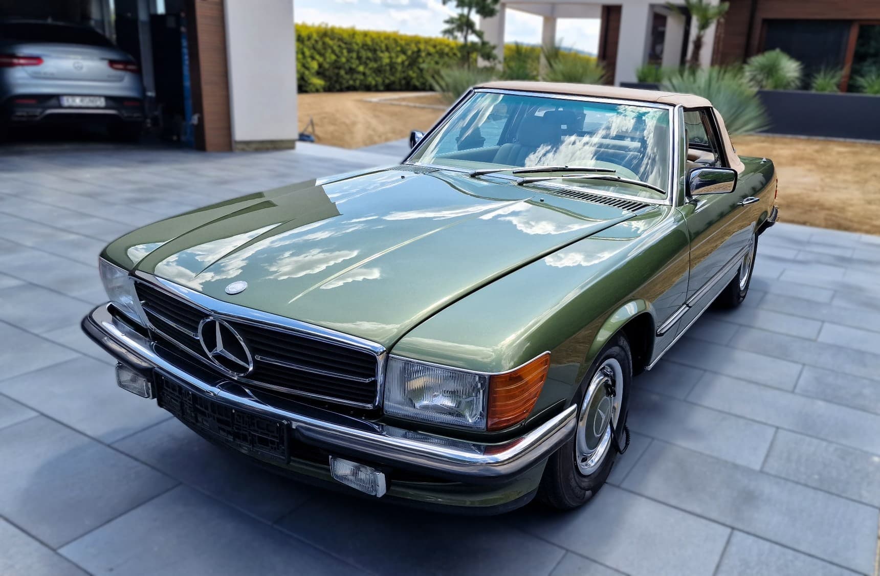 Mercedes SEC 500
